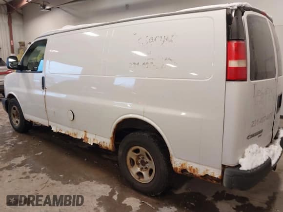 ✅ 2007 Chevrolet Express Cargo • VIN: 1GCFH15T471221715 • Lot: 43837944. Listed on IAAI with 181,108 mi. Free auction sales archive from the USA and detailed vehicle history report at DreamBid. Image 3.