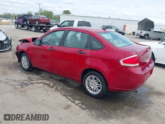 ✅ 2011 Ford Focus SE • VIN: 1FAHP3FN6BW133127 • Лот: 42009740. Опубликован ранее на IAAI с пробегом 75 088 миль. Бесплатный доступ к архиву аукционных продаж из США и подробный отчёт об истории автомобиля на DreamBid. Изображение 3.