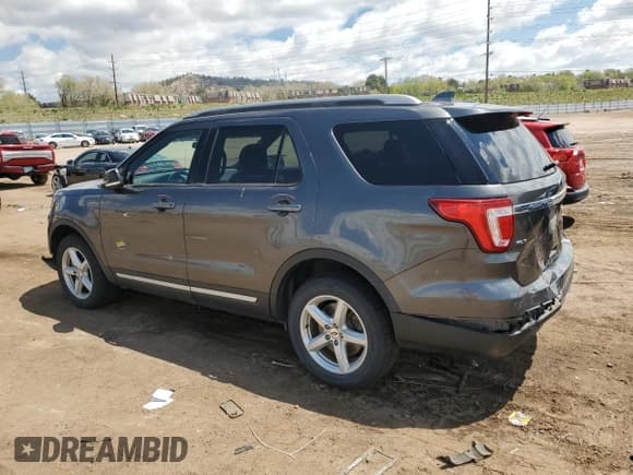 ✅ 2017 Ford Explorer XLT • VIN: 1FM5K8DH4HGC22408 • Lot: 55458745. Wystawiony na Copart z przebiegiem 142 976 mil. Bezpłatny archiwum sprzedaży aukcyjnych z USA i szczegółowy raport historii pojazdu na DreamBid. Zdjęcie 2.