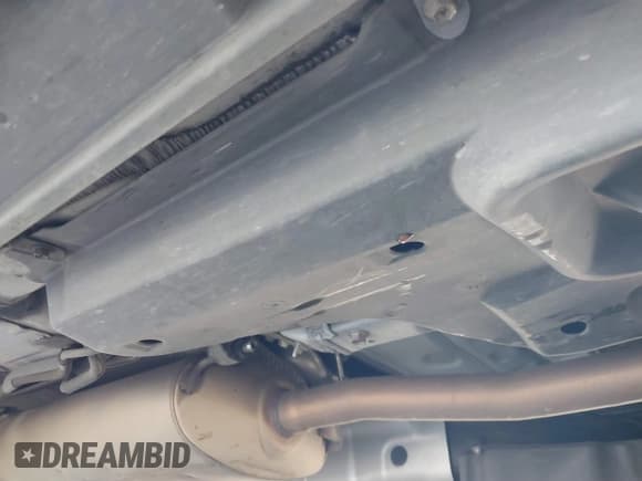 ✅ 2018 Lexus RX 350L Premium • VIN: JTJGZKCA0J2004007 • Лот: 41382473. Опубликован ранее на IAAI с пробегом 104 630 миль. Бесплатный доступ к архиву аукционных продаж из США и подробный отчёт об истории автомобиля на DreamBid. Изображение 19.