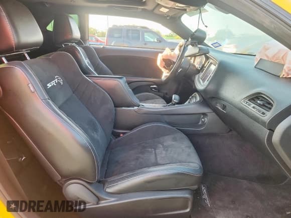 ✅ 2017 Dodge Challenger SRT Hellcat • VIN: 2C3CDZC93HH500956 • Lot: 71985615. Listed on Copart with 62,367 mi. Free auction sales archive from the USA and detailed vehicle history report at DreamBid. Image 7.