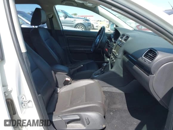 ✅ 2013 Volkswagen Jetta TDI w/Sunroof & Nav • VIN: 3VWPL7AJ4DM628875 • Лот: 42513999. Опубликован ранее на IAAI с пробегом 130 766 миль. Бесплатный доступ к архиву аукционных продаж из США и подробный отчёт об истории автомобиля на DreamBid. Изображение 5.