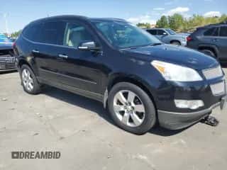 2012 Chevrolet Traverse LTZ z VIN 1GNKVLED7CJ270162, wystawiony jako Copart lot #68444625 z przebiegiem 140 491 mil mil oraz Czysty tytuł • Clean title. Historia ofert i sprzedaży dostępna na DreamBid. Obrazek 4.