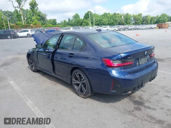✅ 2024 BMW 3 Series M340i xDrive • VIN: 3MW49FF04R8E25559 • Lot: 42325815. Wystawiony na IAAI z przebiegiem 8 971 mil. Bezpłatny archiwum sprzedaży aukcyjnych z USA i szczegółowy raport historii pojazdu na DreamBid. Zdjęcie 3.