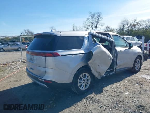 ✅ 2023 Kia Carnival LX • VIN: KNDNB4H37P6242443 • Лот: 43658440. Опубликован ранее на IAAI с пробегом 152 808 миль. Бесплатный доступ к архиву аукционных продаж из США и подробный отчёт об истории автомобиля на DreamBid. Изображение 4.