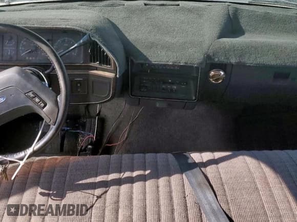 ✅ 1991 Ford F-250 • VIN: 1FTHX25G7MKA24791 • Lot: 66270345. Listed on Copart with 139,729 mi. Free auction sales archive from the USA and detailed vehicle history report at DreamBid. Image 8.