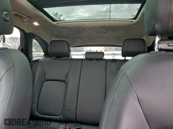 ✅ 2019 Jaguar F-Pace 25t Premium • VIN: SADCJ2FX1KA600845 • Lot: 94756915. Wystawiony na Copart z przebiegiem 56 259 mil. Bezpłatny archiwum sprzedaży aukcyjnych z USA i szczegółowy raport historii pojazdu na DreamBid. Zdjęcie 10.