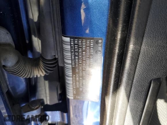 ✅ 2013 Volkswagen Beetle Turbo • VIN: 3VWVT7AT5DM679889 • Lot: 91457505. Wystawiony na Copart z przebiegiem 115 470 mil. Bezpłatny archiwum sprzedaży aukcyjnych z USA i szczegółowy raport historii pojazdu na DreamBid. Zdjęcie 12.