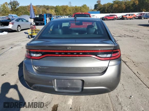 ✅ 2013 Dodge Dart Limited • VIN: 1C3CDFCA3DD185978 • Lot: 90088225. Wystawiony na Copart z przebiegiem 203 505 mil. Bezpłatny archiwum sprzedaży aukcyjnych z USA i szczegółowy raport historii pojazdu na DreamBid. Zdjęcie 6.