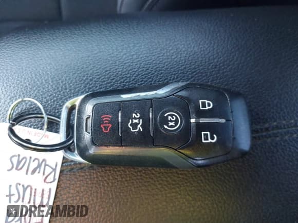 ✅ 2015 Ford Mustang V6 • VIN: 1FA6P8AM6F5375608 • Lot: 43633229. Wystawiony na IAAI z przebiegiem 128 409 mil. Bezpłatny archiwum sprzedaży aukcyjnych z USA i szczegółowy raport historii pojazdu na DreamBid. Zdjęcie 11.