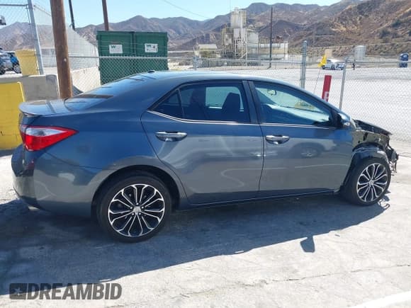 ✅ 2015 Toyota Corolla L • VIN: 5YFBURHE1FP191542 • Lot: 43387840. Wystawiony na IAAI z przebiegiem 112 152 mil. Bezpłatny archiwum sprzedaży aukcyjnych z USA i szczegółowy raport historii pojazdu na DreamBid. Zdjęcie 14.