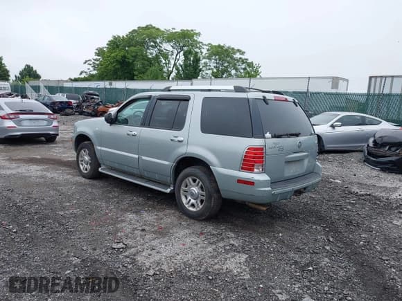 ✅ 2005 Mercury Mountaineer • VIN: 4M2DU86E25ZJ20760 • Лот: 42512014. Опубликован ранее на IAAI с пробегом 120 923 миль. Бесплатный доступ к архиву аукционных продаж из США и подробный отчёт об истории автомобиля на DreamBid. Изображение 3.