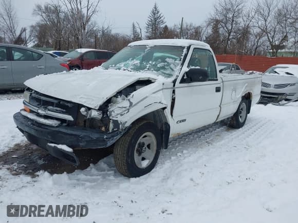 ✅ 1999 Chevrolet S-10 LS • VIN: 1GCCS14X9XK236407 • Лот: 41566658. Опубликован ранее на IAAI с пробегом 152 187 миль. Бесплатный доступ к архиву аукционных продаж из США и подробный отчёт об истории автомобиля на DreamBid. Изображение 2.