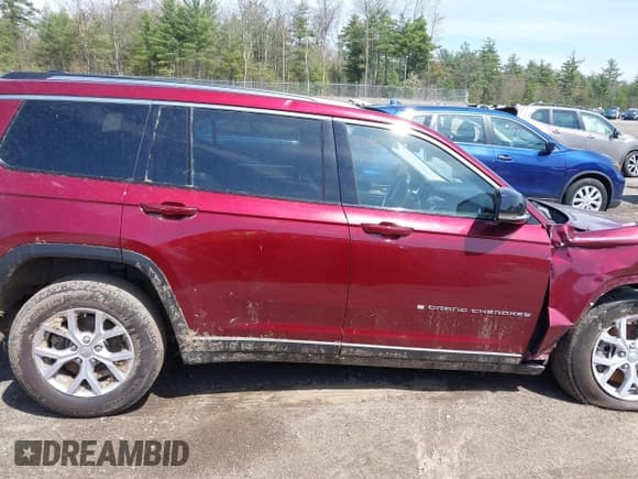 ✅ 2022 Jeep Grand Cherokee Limited • VIN: 1C4RJKBG3N8627259 • Лот: 42172872. Опубликован ранее на IAAI с пробегом 31 822 миль. Бесплатный доступ к архиву аукционных продаж из США и подробный отчёт об истории автомобиля на DreamBid. Изображение 14.