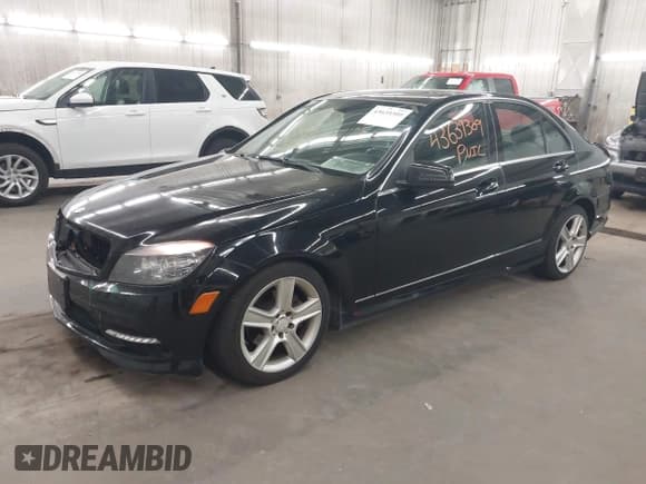 ✅ 2011 Mercedes-Benz C 300 Sport • VIN: WDDGF8BB2BR180774 • Lot: 43639309. Listed on IAAI with 135,449 mi. Free auction sales archive from the USA and detailed vehicle history report at DreamBid. Image 2.