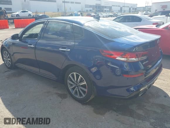 ✅ 2019 Kia Optima EX • VIN: 5XXGU4L1XKG301925 • Lot: 43280584. Wystawiony na IAAI z przebiegiem 151 744 mil. Bezpłatny archiwum sprzedaży aukcyjnych z USA i szczegółowy raport historii pojazdu na DreamBid. Zdjęcie 3.