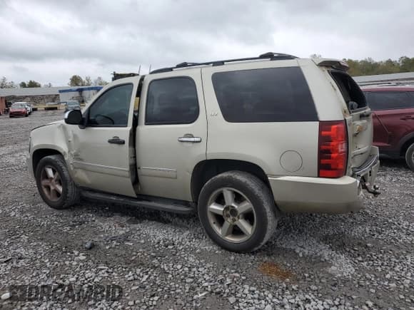 ✅ 2014 Chevrolet Tahoe LTZ • VIN: 1GNSCCE08ER106698 • Lot: 52803935. Listed on Copart with 379,720 mi. Free auction sales archive from the USA and detailed vehicle history report at DreamBid. Image 2.