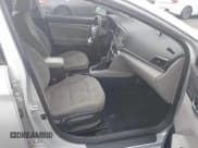 ✅ 2019 Hyundai Elantra SE • VIN: 5NPD74LF2KH474221 • Lot: 42503083. Listed on IAAI with 134,271 mi. Free auction sales archive from the USA and detailed vehicle history report at DreamBid. Image 5.