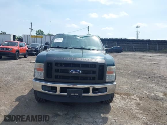 ✅ 2010 Ford F-250 XL • VIN: 1FTSX2B55AEB34547 • Lot: 42579306. Wystawiony na IAAI z przebiegiem 125 938 mil. Bezpłatny archiwum sprzedaży aukcyjnych z USA i szczegółowy raport historii pojazdu na DreamBid. Zdjęcie 12.