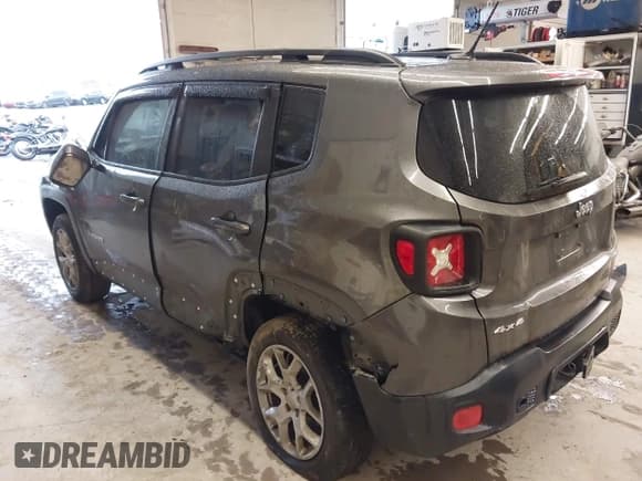 ✅ 2017 Jeep Renegade Latitude • VIN: ZACCJBBB8HPE85191 • Lot: 43573344. Listed on IAAI with 90,979 mi. Free auction sales archive from the USA and detailed vehicle history report at DreamBid. Image 3.