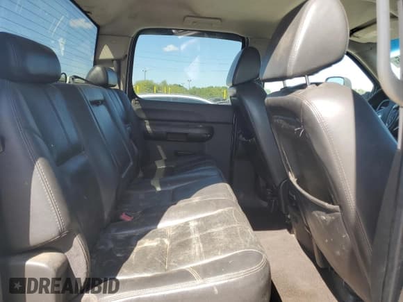 ✅ 2007 Chevrolet Silverado 2500HD 1LT • VIN: 1GCHK23K97F550519 • Лот: 70273245. Опубликован ранее на Copart с пробегом Не указан. Бесплатный доступ к архиву аукционных продаж из США и подробный отчёт об истории автомобиля на DreamBid. Изображение 10.