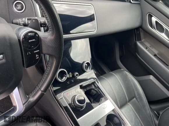 ✅ 2018 Land Rover Range Rover Velar S • VIN: SALYB2RN1JA726896 • Lot: 58622365. Listed on Copart with 174,307 mi. Free auction sales archive from the USA and detailed vehicle history report at DreamBid. Image 9.