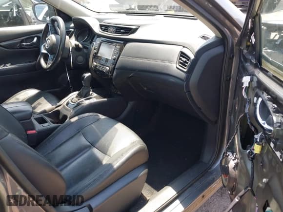 ✅ 2017 Nissan Rogue SL • VIN: 5N1AT2MT0HC748412 • Лот: 42310325. Опубликован ранее на IAAI с пробегом 94 514 миль. Бесплатный доступ к архиву аукционных продаж из США и подробный отчёт об истории автомобиля на DreamBid. Изображение 5.