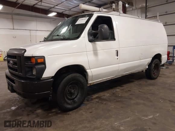 ✅ 2008 Ford Econoline Cargo Commercial • VIN: 1FTNE24W48DA95202 • Lot: 43206565. Wystawiony na IAAI z przebiegiem 185 482 mil. Bezpłatny archiwum sprzedaży aukcyjnych z USA i szczegółowy raport historii pojazdu na DreamBid. Zdjęcie 2.