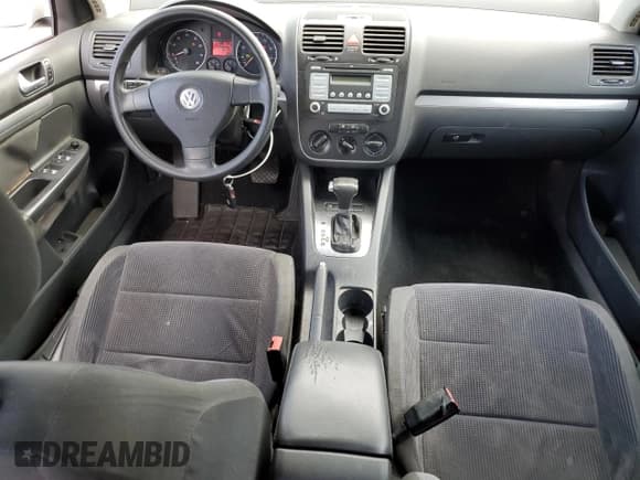 ✅ 2007 Volkswagen Jetta • VIN: 3VWGG71K97M122377 • Лот: 63618165. Опубликован ранее на Copart с пробегом 289 800 миль. Бесплатный доступ к архиву аукционных продаж из США и подробный отчёт об истории автомобиля на DreamBid. Изображение 8.