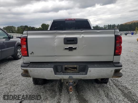 ✅ 2015 Chevrolet Silverado 2500HD LTZ • VIN: 1GC1KWE8XFF158822 • Lot: 84009695. Listed on Copart with 202,515 mi. Free auction sales archive from the USA and detailed vehicle history report at DreamBid. Image 6.