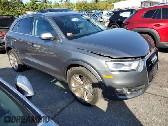 ✅ 2015 Audi Q3 Premium Plus • VIN: WA1EFCFS7FR007895 • Лот: 81276765. Опубликован ранее на Copart с пробегом 130 535 миль. Бесплатный доступ к архиву аукционных продаж из США и подробный отчёт об истории автомобиля на DreamBid. Изображение 4.