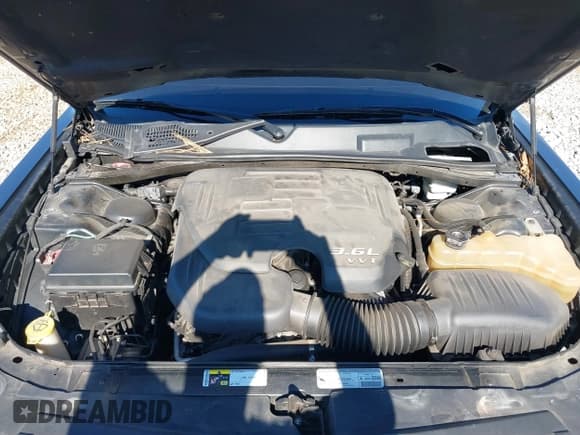 ✅ 2013 Dodge Challenger Rallye Redline • VIN: 2C3CDYAG5DH530644 • Lot: 40782516. Wystawiony na IAAI z przebiegiem 187 779 mil. Bezpłatny archiwum sprzedaży aukcyjnych z USA i szczegółowy raport historii pojazdu na DreamBid. Zdjęcie 10.