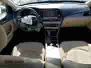 2018 Hyundai Sonata SE с VIN 5NPE24AF7JH675262, выставлен на аукционе Copart как лот 86427965 с пробегом 120 130 миль миль и Списание • Salvage title. История ставок и продаж доступна на DreamBid. Изображение 8.