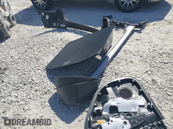 ✅ 2019 Jeep Grand Cherokee Altitude • VIN: 1C4RJEAG7KC543604 • Lot: 86883515. Listed on Copart with 78,838 mi. Free auction sales archive from the USA and detailed vehicle history report at DreamBid. Image 13.