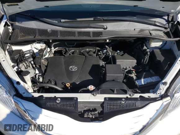 ✅ 2017 Toyota Sienna XLE Premium • VIN: 5TDYZ3DC1HS813967 • Lot: 86182145. Listed on Copart with 32,678 mi. Free auction sales archive from the USA and detailed vehicle history report at DreamBid. Image 12.