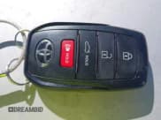 ✅ 2025 Toyota Camry LE • VIN: 4T1DAACK8SU032624 • Lot: 43755497. Wystawiony na IAAI z przebiegiem 32 596 mil. Bezpłatny archiwum sprzedaży aukcyjnych z USA i szczegółowy raport historii pojazdu na DreamBid. Zdjęcie 11.