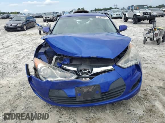 2012 Hyundai Veloster w/Gray Int с VIN KMHTC6AD8CU037430, выставлен на аукционе Copart как лот 69676955 с пробегом 115 290 миль миль и Списание • Salvage title. История ставок и продаж доступна на DreamBid. Изображение 5.