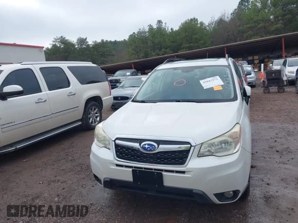 ✅ 2014 Subaru Forester Touring • VIN: JF2SJAPC5EH425252 • Lot: 43847572. Listed on IAAI with 213,349 mi. Free auction sales archive from the USA and detailed vehicle history report at DreamBid. Image 12.