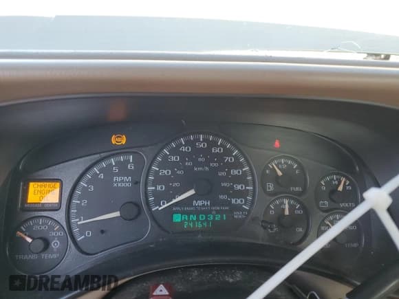 ✅ 2001 Chevrolet Silverado 2500HD LS • VIN: 1GCHK23UX1F192551 • Lot: 83001994. Wystawiony na Copart z przebiegiem 241 641 mil. Bezpłatny archiwum sprzedaży aukcyjnych z USA i szczegółowy raport historii pojazdu na DreamBid. Zdjęcie 9.