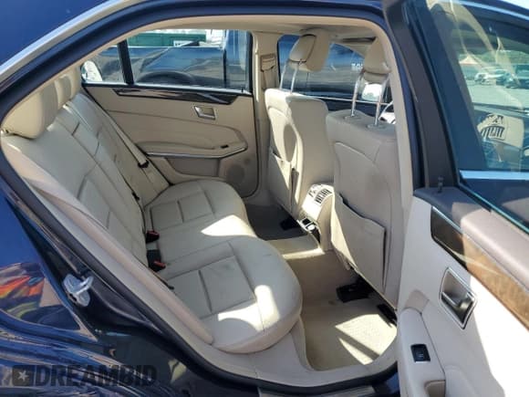 ✅ 2016 Mercedes-Benz E 350 Sport • VIN: WDDHF5KB2GB298584 • Lot: 84790595. Listed on Copart with 114,370 mi. Free auction sales archive from the USA and detailed vehicle history report at DreamBid. Image 10.