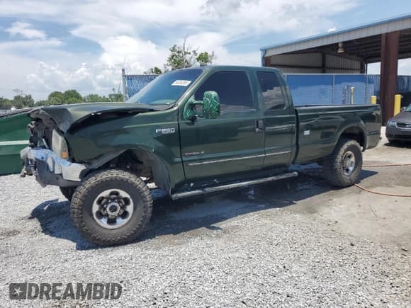 ✅ 2000 Ford F-250 XL • VIN: 1FTNX21FXYEE54187 • Lot: 58334365. Listed on Copart with 310,858 mi. Free auction sales archive from the USA and detailed vehicle history report at DreamBid. Image 1.
