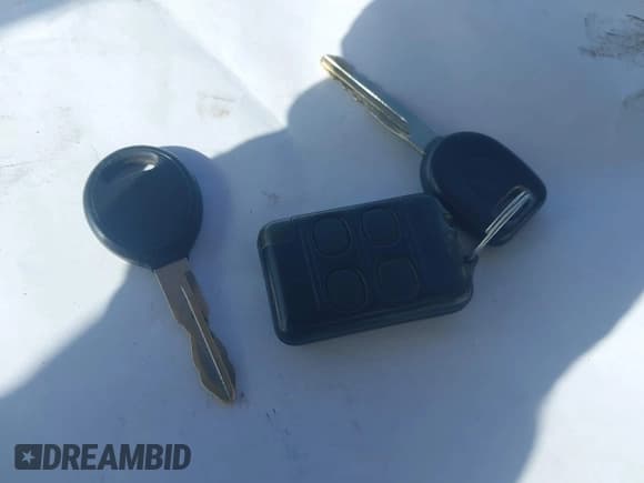 ✅ 2004 Dodge Dakota SLT • VIN: 1D7HG48N14S758614 • Lot: 41907403. Wystawiony na IAAI z przebiegiem 242 343 mil. Bezpłatny archiwum sprzedaży aukcyjnych z USA i szczegółowy raport historii pojazdu na DreamBid. Zdjęcie 11.