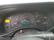 ✅ 2001 Chevrolet Silverado 2500HD LS • VIN: 1GCHK23U31F212798 • Lot: 45138655. Wystawiony na Copart z przebiegiem 211 653 mil. Bezpłatny archiwum sprzedaży aukcyjnych z USA i szczegółowy raport historii pojazdu na DreamBid. Zdjęcie 9.