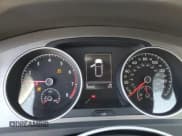 ✅ 2017 Volkswagen Golf S • VIN: 3VW117AU9HM070212 • Lot: 64227235. Wystawiony na Copart z przebiegiem 36 916 mil. Bezpłatny archiwum sprzedaży aukcyjnych z USA i szczegółowy raport historii pojazdu na DreamBid. Zdjęcie 9.