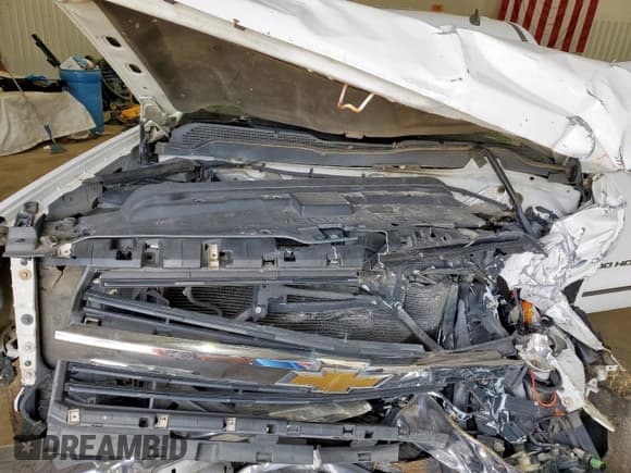 ✅ 2015 Chevrolet Silverado 2500HD LTZ • VIN: 1GC1KWEG4FF107162 • Лот: 93418935. Опубликован ранее на Copart с пробегом Не указан. Бесплатный доступ к архиву аукционных продаж из США и подробный отчёт об истории автомобиля на DreamBid. Изображение 11.