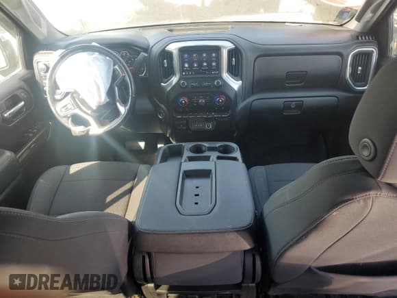 ✅ 2019 Chevrolet Silverado 1500 LT • VIN: 1GCUYDED9KZ223519 • Lot: 75494154. Wystawiony na Copart z przebiegiem 59 653 mil. Bezpłatny archiwum sprzedaży aukcyjnych z USA i szczegółowy raport historii pojazdu na DreamBid. Zdjęcie 8.