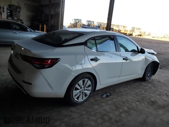 ✅ 2024 Nissan Sentra S • VIN: 3N1AB8BV4RY292988 • Лот: 90516275. Опубликован ранее на Copart с пробегом Не указан. Бесплатный доступ к архиву аукционных продаж из США и подробный отчёт об истории автомобиля на DreamBid. Изображение 3.