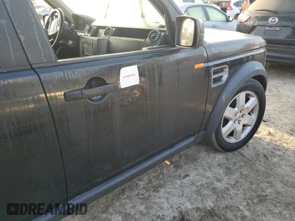 ✅ 2007 Land Rover LR3 HSE • VIN: SALAG25497A428606 • Лот: 73870884. Опубликован ранее на Copart с пробегом Не указан. Бесплатный доступ к архиву аукционных продаж из США и подробный отчёт об истории автомобиля на DreamBid. Изображение 13.