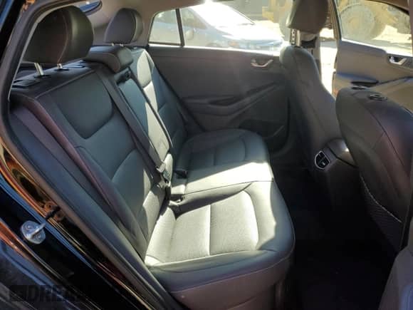 2019 Hyundai Ioniq Limited с VIN KMHC05LC4KU124232, выставлен на аукционе Copart как лот 76031494 с пробегом 112 770 миль миль и Списание • Salvage title. История ставок и продаж доступна на DreamBid. Изображение 10.