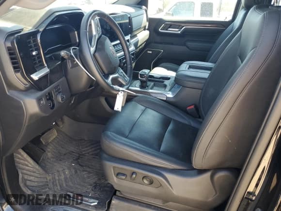 ✅ 2022 Chevrolet Silverado 1500 LT Trail Boss • VIN: 3GCUDFED5NG627624 • Lot: 68878115. Wystawiony na Copart z przebiegiem Nie podano. Bezpłatny archiwum sprzedaży aukcyjnych z USA i szczegółowy raport historii pojazdu na DreamBid. Zdjęcie 7.